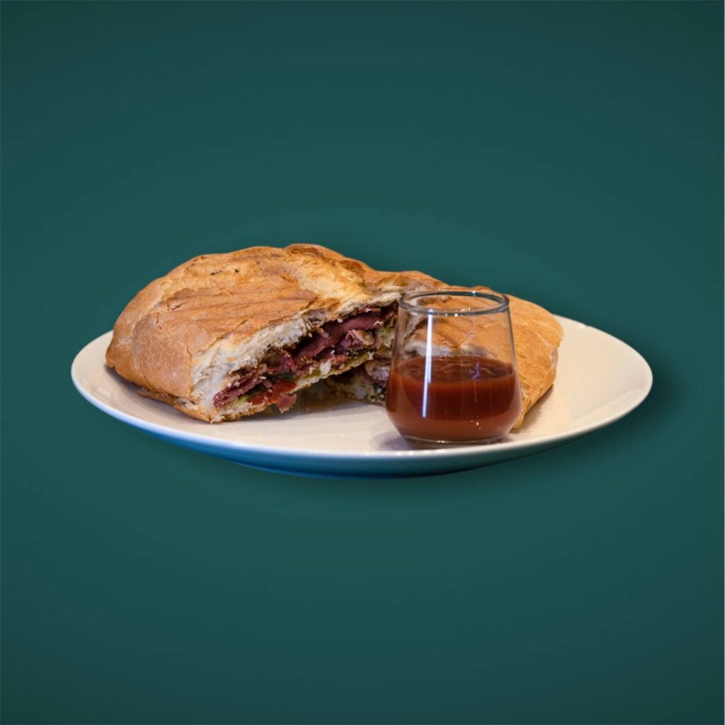 پنینی بیف بیکن