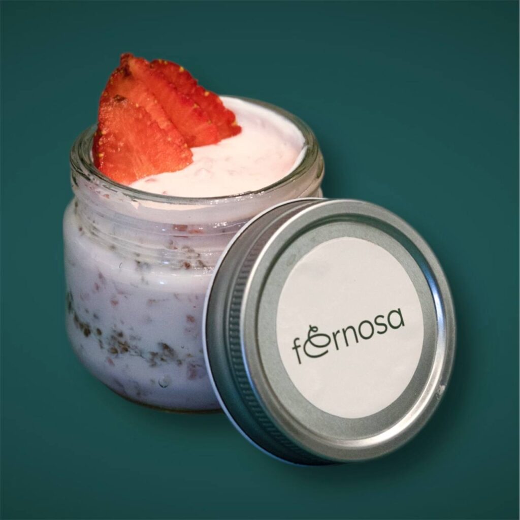 گرانولا شکلاتی